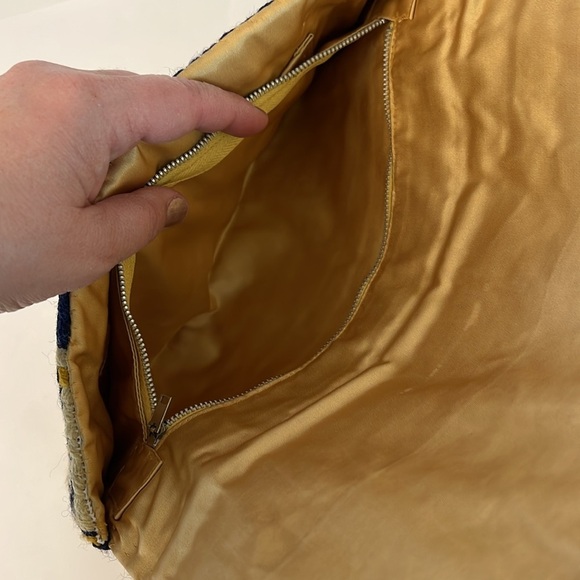 VINTAGE KNIT CROCHET FOLD OUT WALLET - Picture 7 of 16